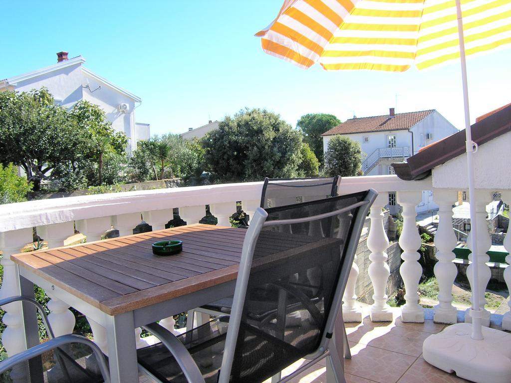 קרק Apartments Kristina מראה חיצוני תמונה