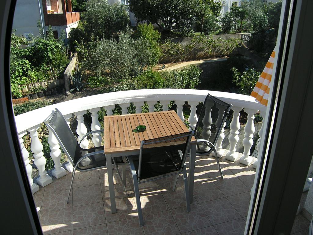 קרק Apartments Kristina מראה חיצוני תמונה