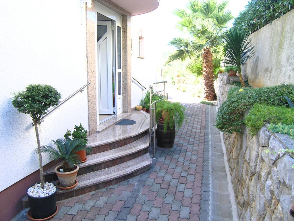 קרק Apartments Kristina מראה חיצוני תמונה