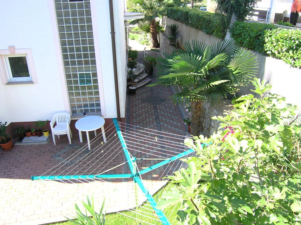 קרק Apartments Kristina מראה חיצוני תמונה